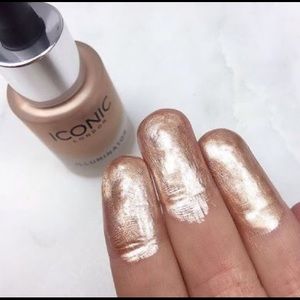 Iconic London Illuminator in shade Original